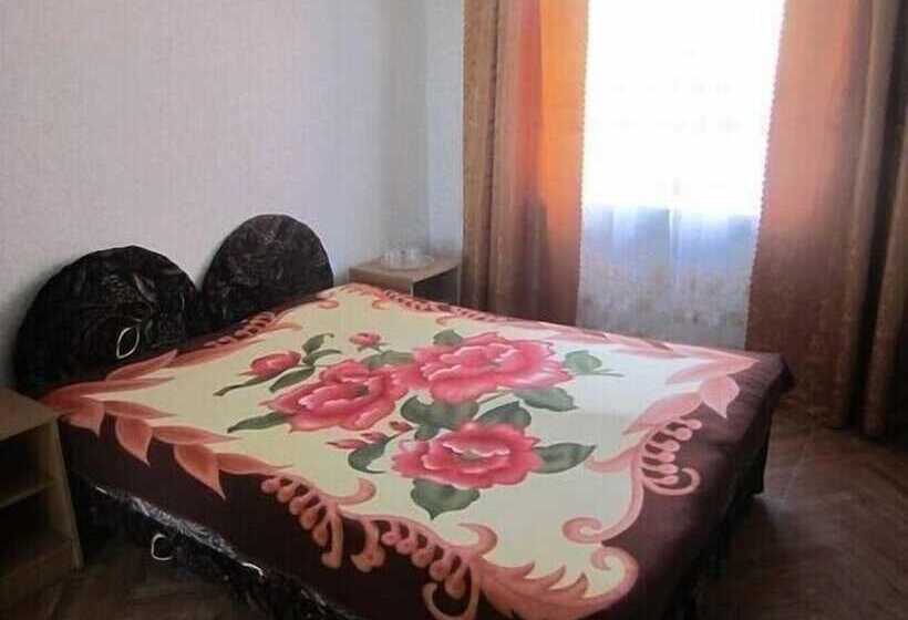 پانسیون Guest House Grant