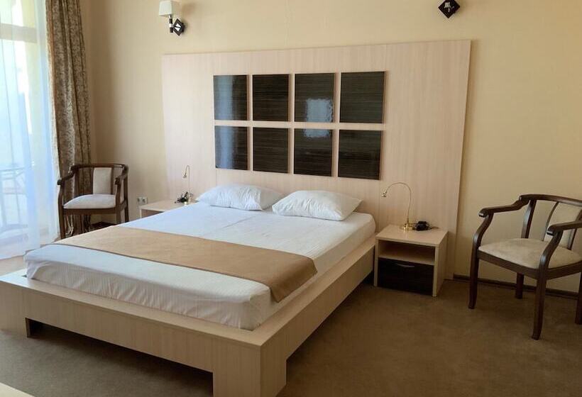 بنسيون Iva Guest House