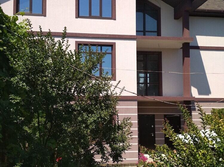 پانسیون Guest House Lydia