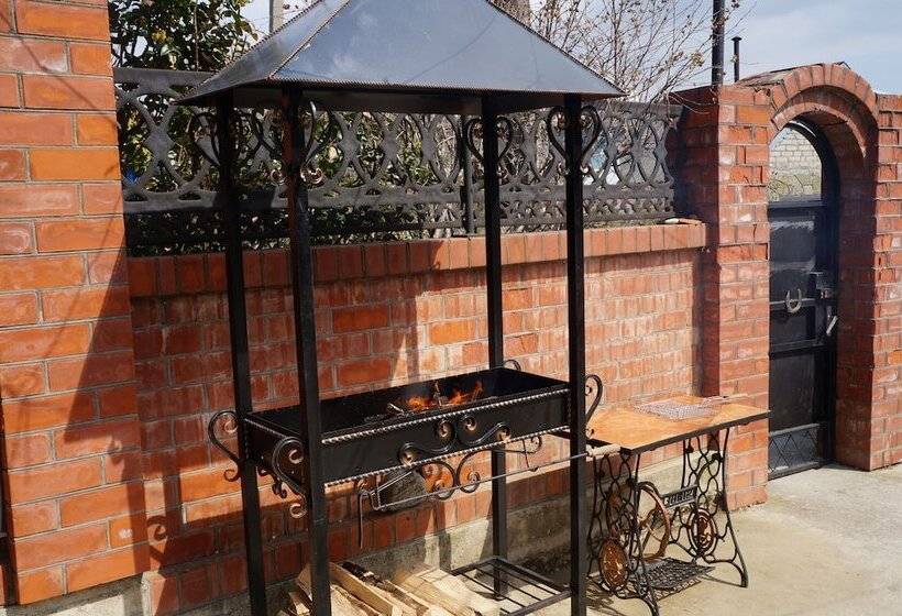 پانسیون Guest House Lydia