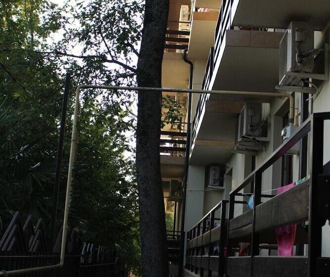 پانسیون Guest House Villa Nadezhda