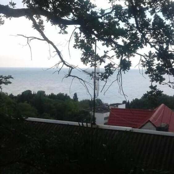 پانسیون Guest House Villa Nadezhda