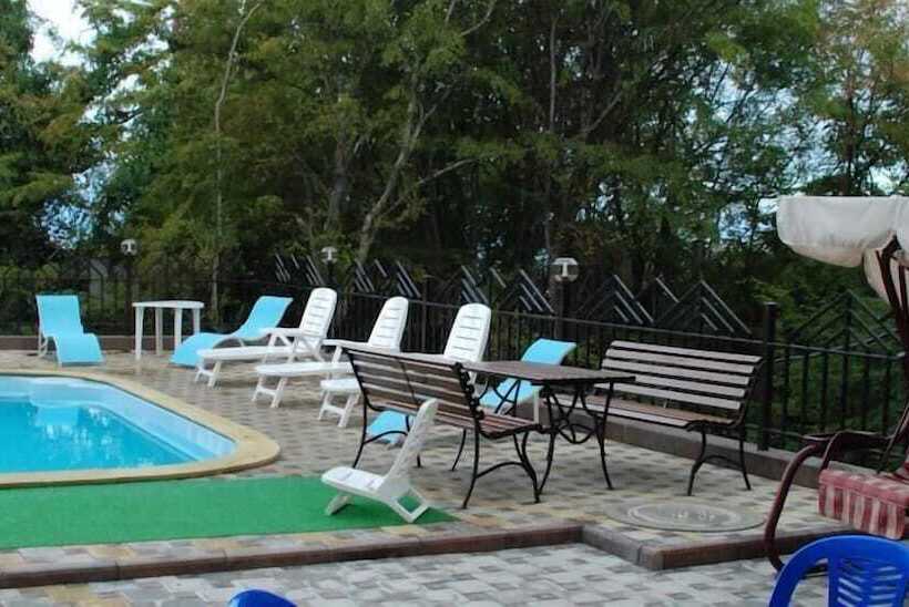 پانسیون Guest House Villa Nadezhda