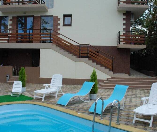 پانسیون Guest House Villa Nadezhda