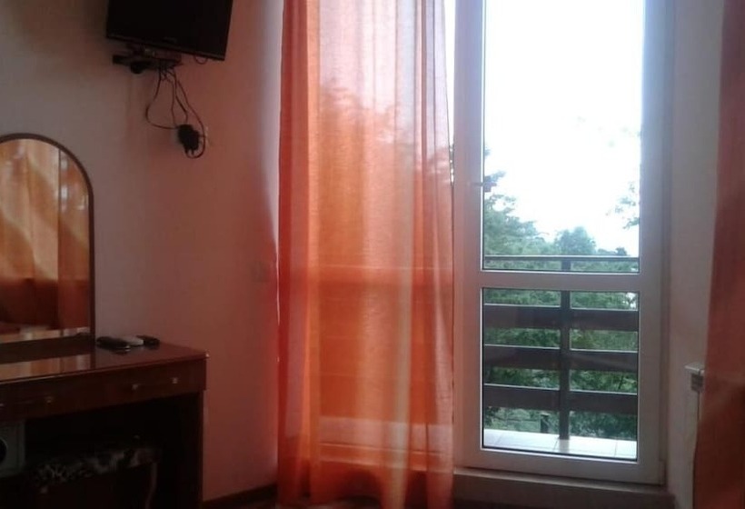 پانسیون Guest House Villa Nadezhda