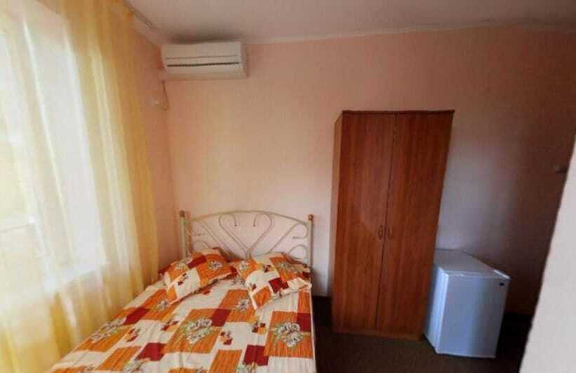 پانسیون Guest House Villa Nadezhda