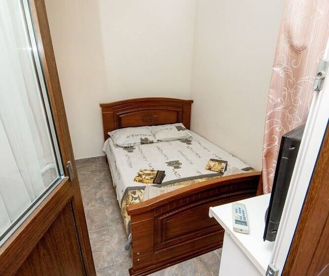 پانسیون Guesthouse Pafos