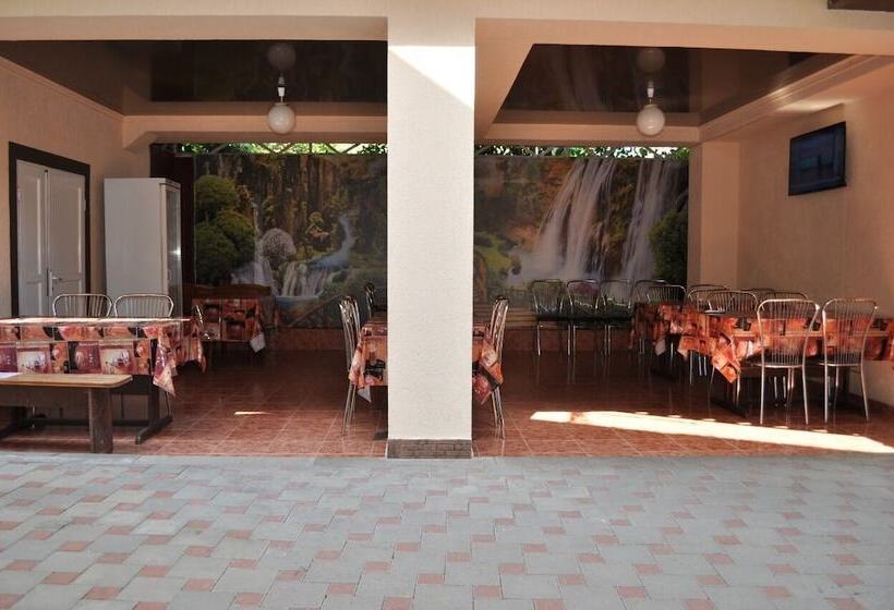 פנסיון Home Felis