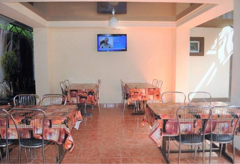 פנסיון Home Felis