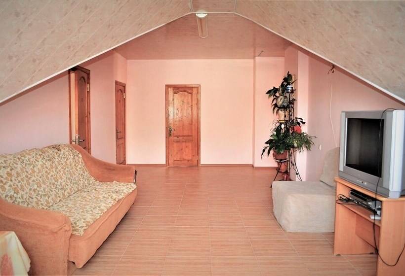 פנסיון Home Felis