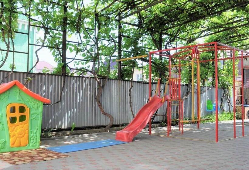 פנסיון Home Felis