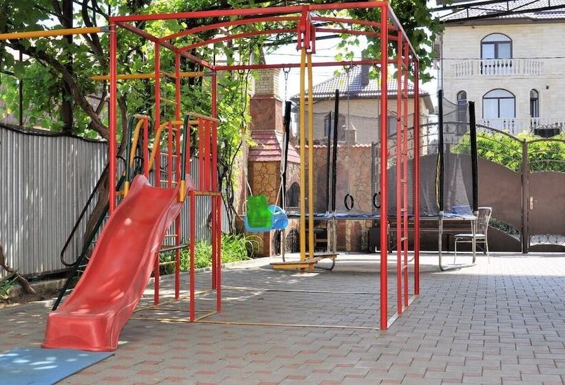 פנסיון Home Felis