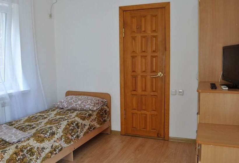 פנסיון Home Felis