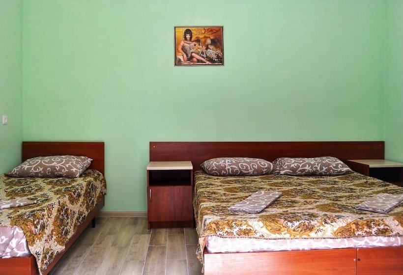 פנסיון Home Felis