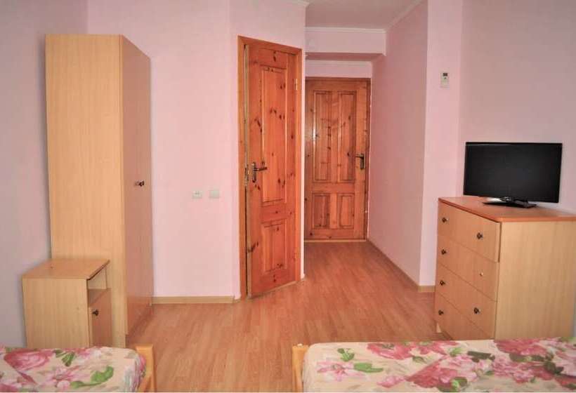 פנסיון Home Felis