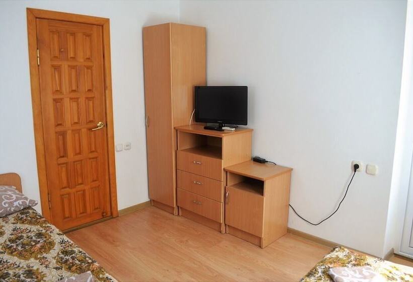 פנסיון Home Felis