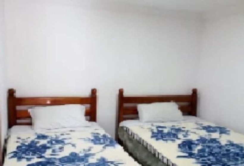 بنسيون Hospedaje La Nubia Manizales