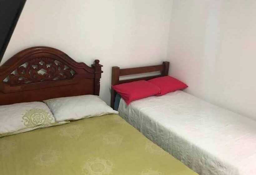 بنسيون Hospedaje La Nubia Manizales