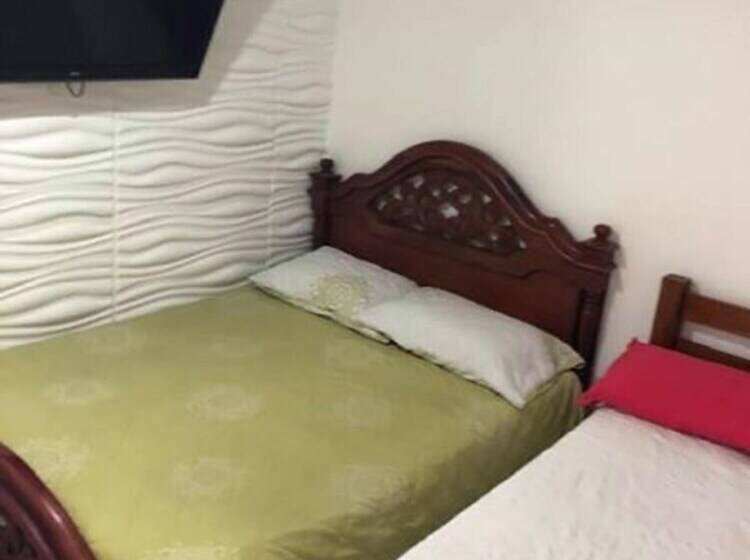 بنسيون Hospedaje La Nubia Manizales