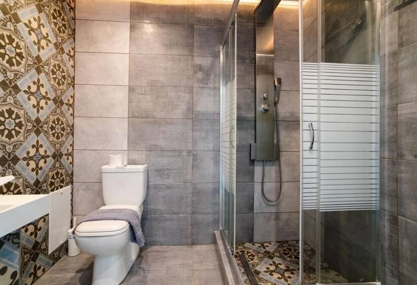 پانسیون Jacksons Luxury Suites