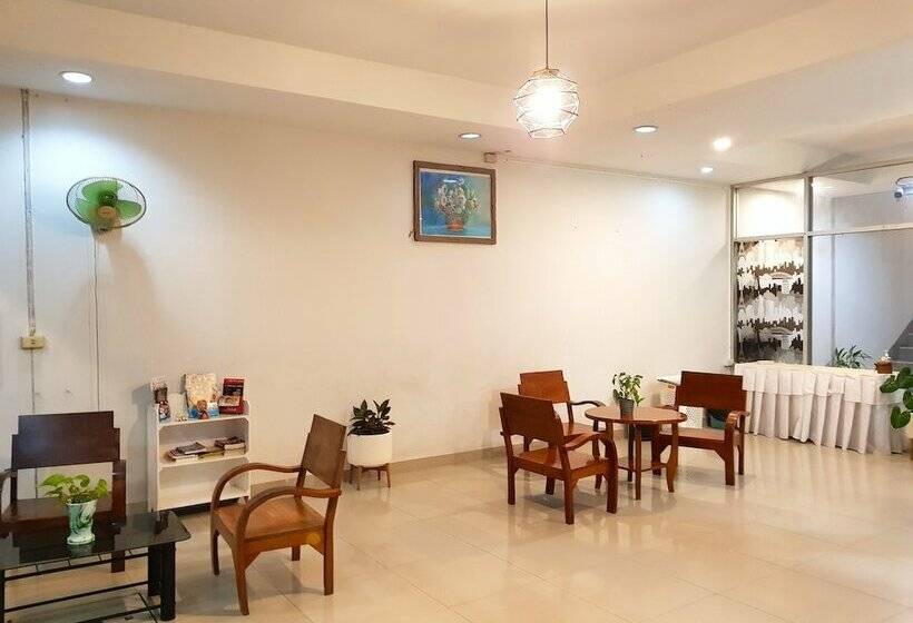 פנסיון Kwan Riam Mansion