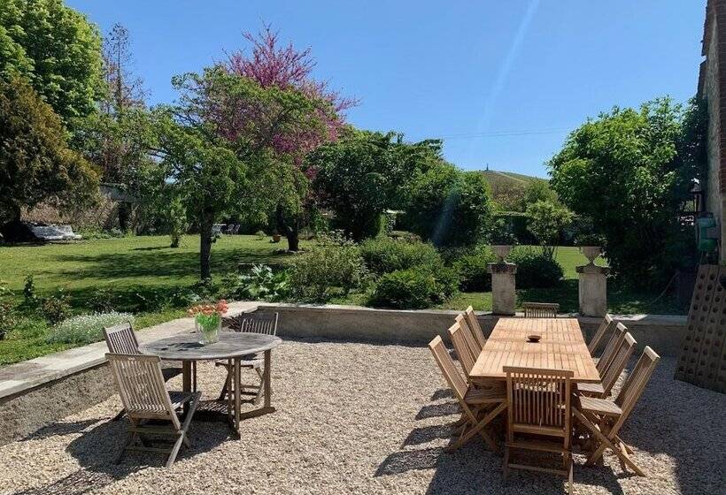 بنسيون Le Clos Corbier