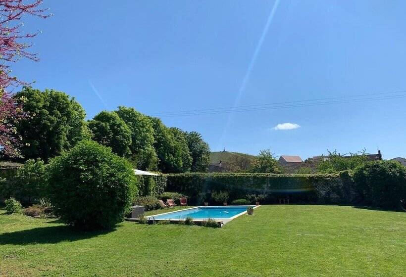 بنسيون Le Clos Corbier