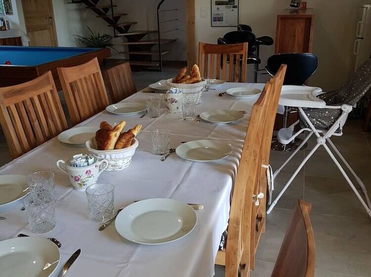 פנסיון Les 2 Rivières Entre Yonne Et Cure