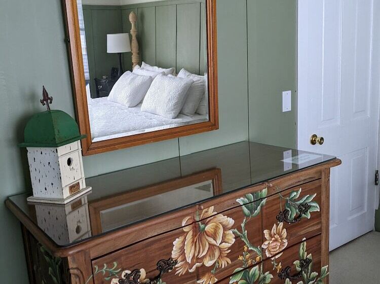 Пансион Luckystone Inn