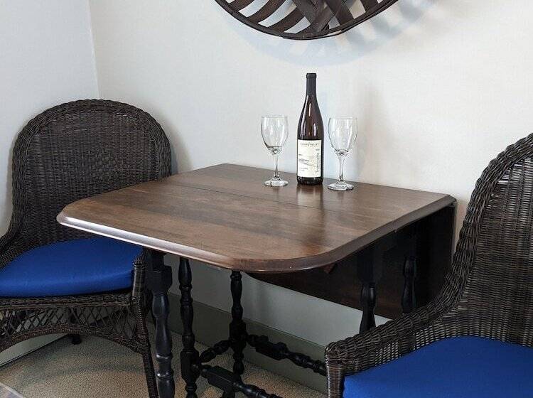 Пансион Luckystone Inn