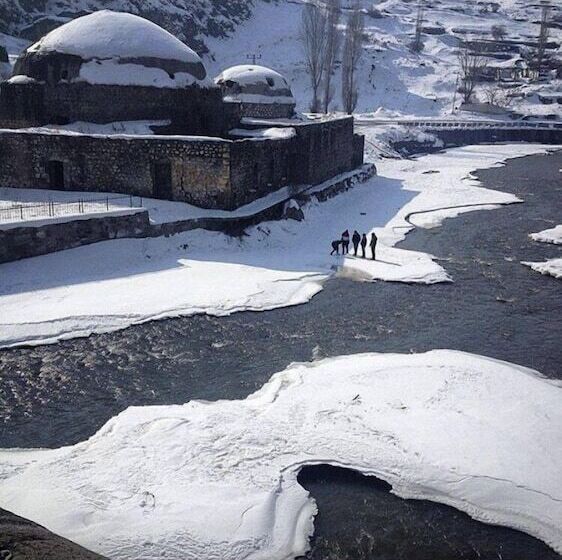 پانسیون Mavi Ladin Konukevi