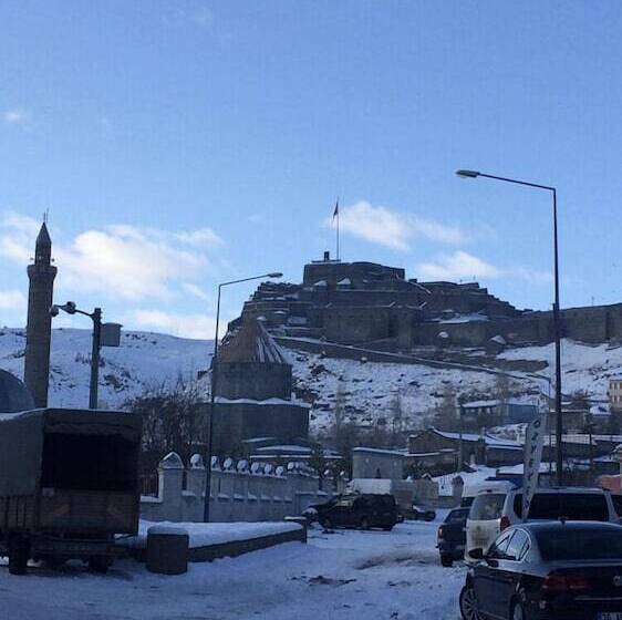 پانسیون Mavi Ladin Konukevi