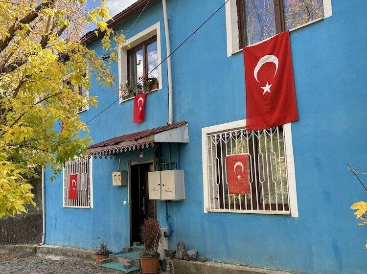 پانسیون Mavi Ladin Konukevi