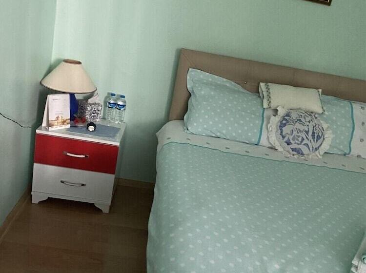 پانسیون Mavi Ladin Konukevi