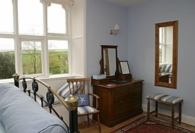 פנסיון Molesworth Manor