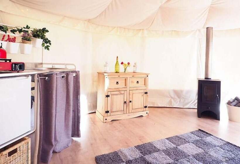 膳宿费 The Old Dairy Farm