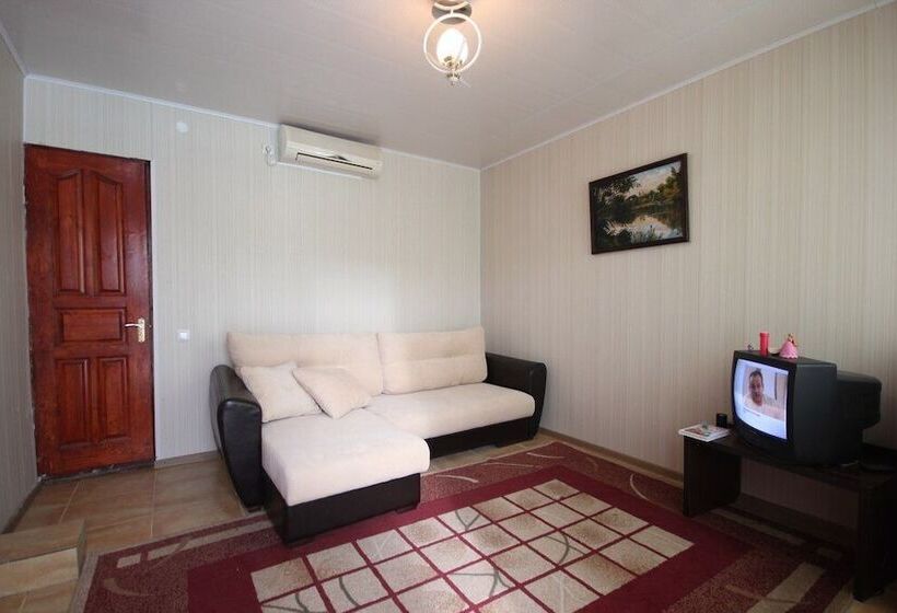 پانسیون Tri A