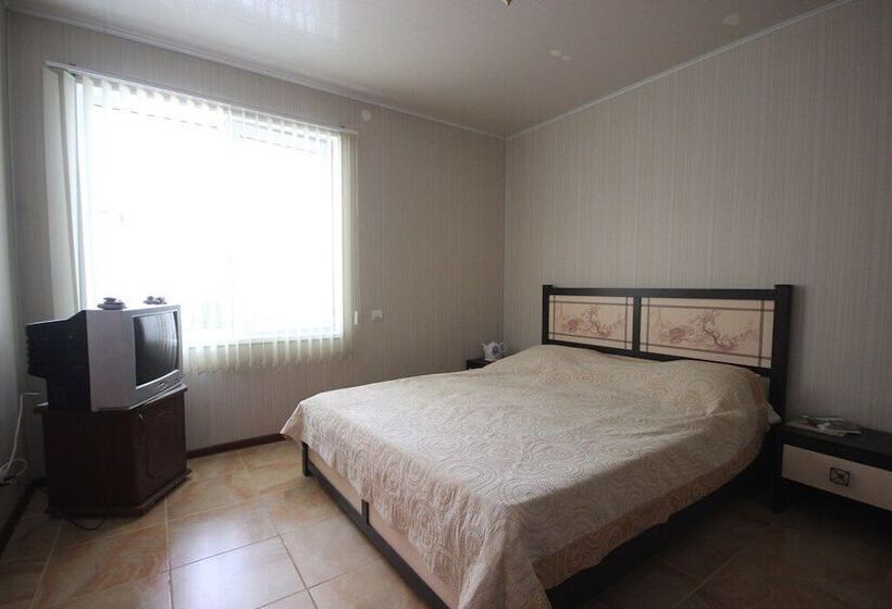 پانسیون Tri A