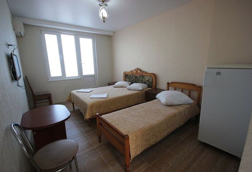 پانسیون Tri A