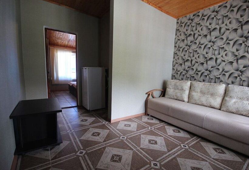 پانسیون Tri A