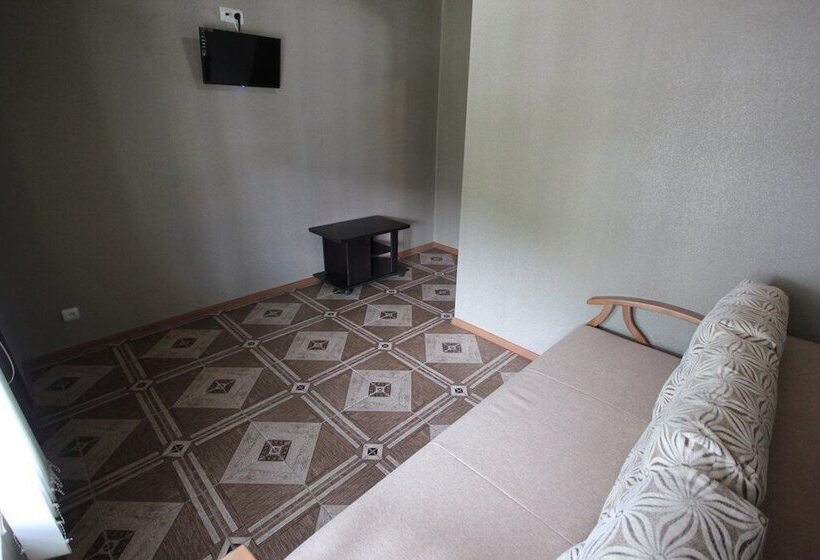 پانسیون Tri A