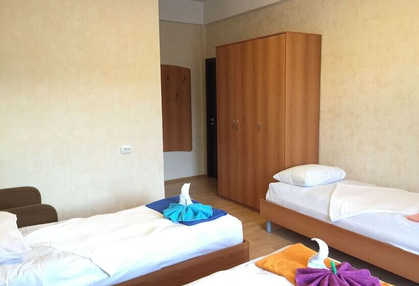 پانسیون Uyutnyy Prichal