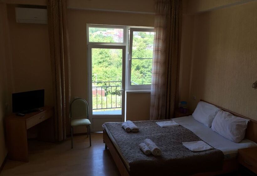 پانسیون Uyutnyy Prichal