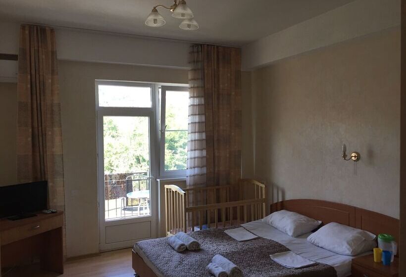 پانسیون Uyutnyy Prichal