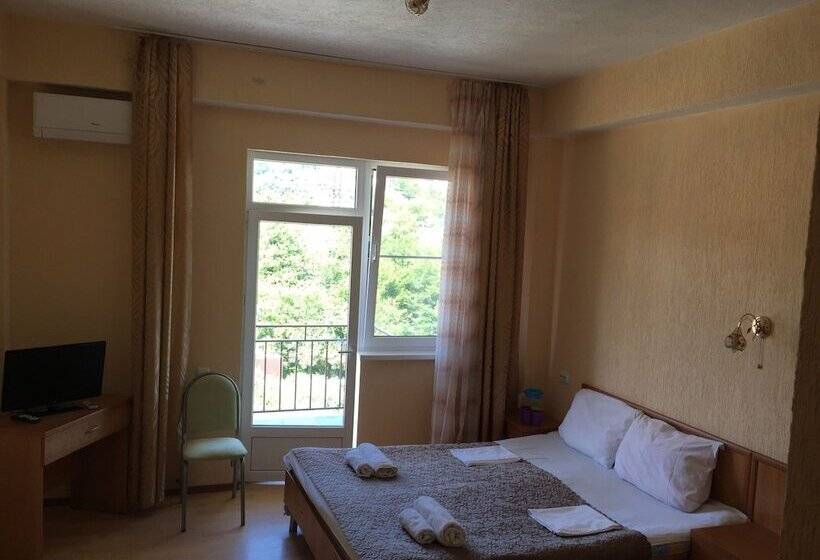 پانسیون Uyutnyy Prichal