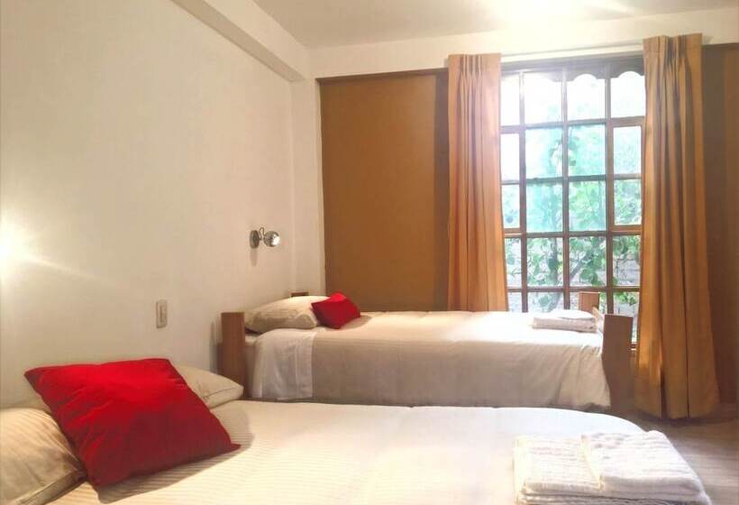 بنسيون Yucay Lodge