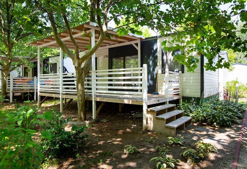 リゾートホテル Pelso Camping