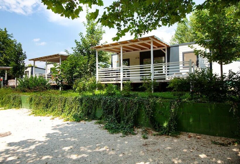 リゾートホテル Pelso Camping