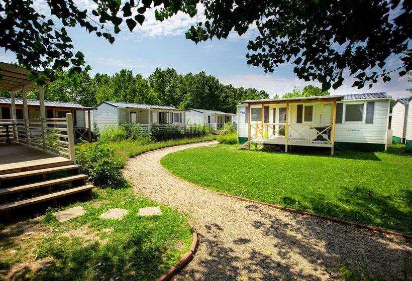 リゾートホテル Pelso Camping