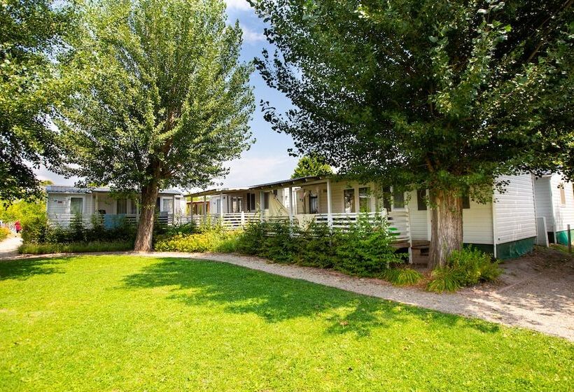 リゾートホテル Pelso Camping